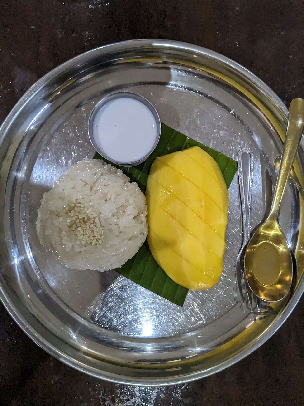 برنج چسبناک با انبه (تایلندی)